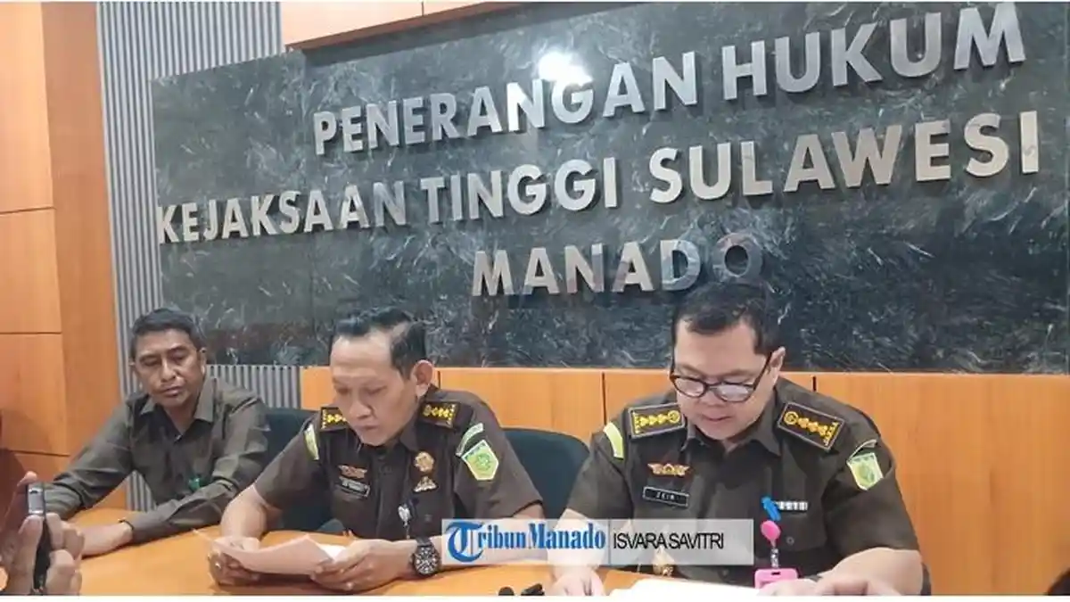 Kejati Sulut Sita Puluhan Barang Bukti dari Toko Emas dalam Kasus Korupsi Tambang PT HWR