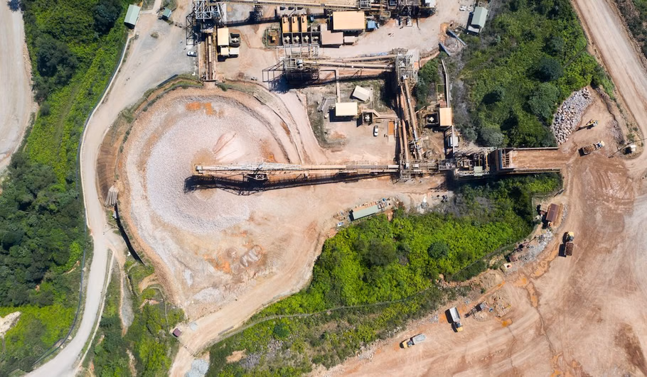 Ancaman PHK Ribuan Pekerja Hantui Tambang Martabe Pasca Pencabutan Izin Agincourt Resources