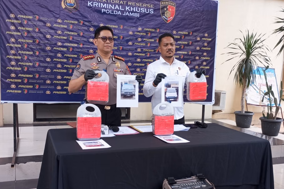 Polda Jambi Gagalkan Penyelundupan Ribuan Liter Solar Subsidi untuk Tambang Ilegal