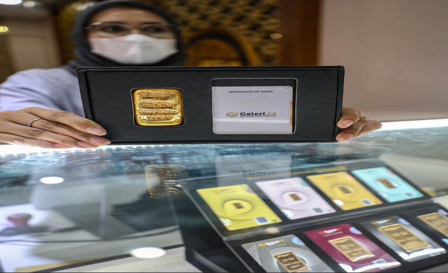 Emas Antam Turun Rp20.000 pada 17 April 2026: Sentimen Pasar dan Prospek Investasi