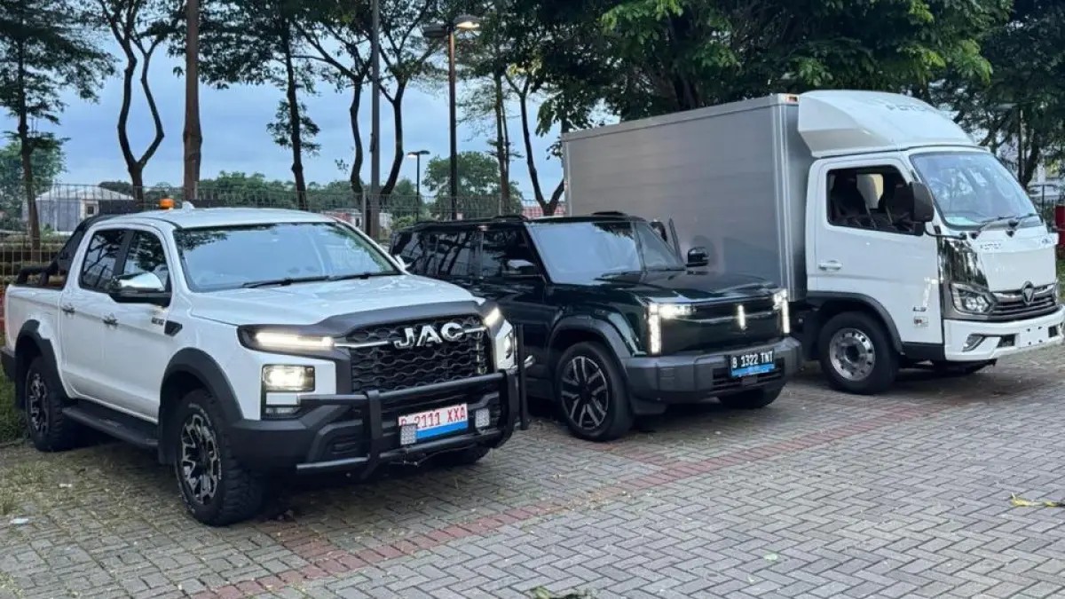 Transformasi Hijau Pertambangan Indonesia: Armada EV dan Energi Terbarukan Demi Target Emisi 2030