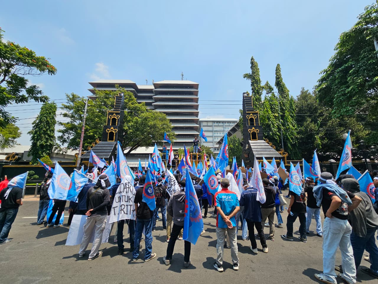 KSPI Desak Kenaikan Upah Minimum Semarang 2026 Menjadi Rp4,1 Juta