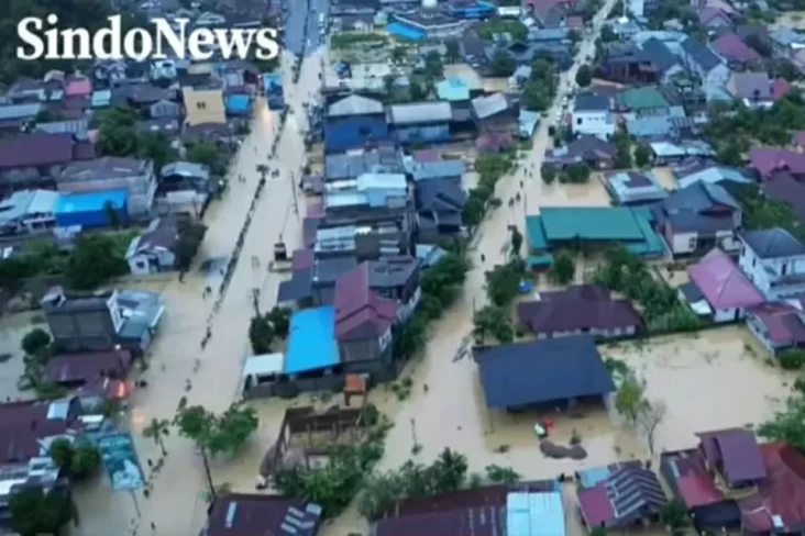 Bencana Sumatera: Korporasi Dituntut Prioritaskan Lingkungan di Tengah Krisis Kemanusiaan